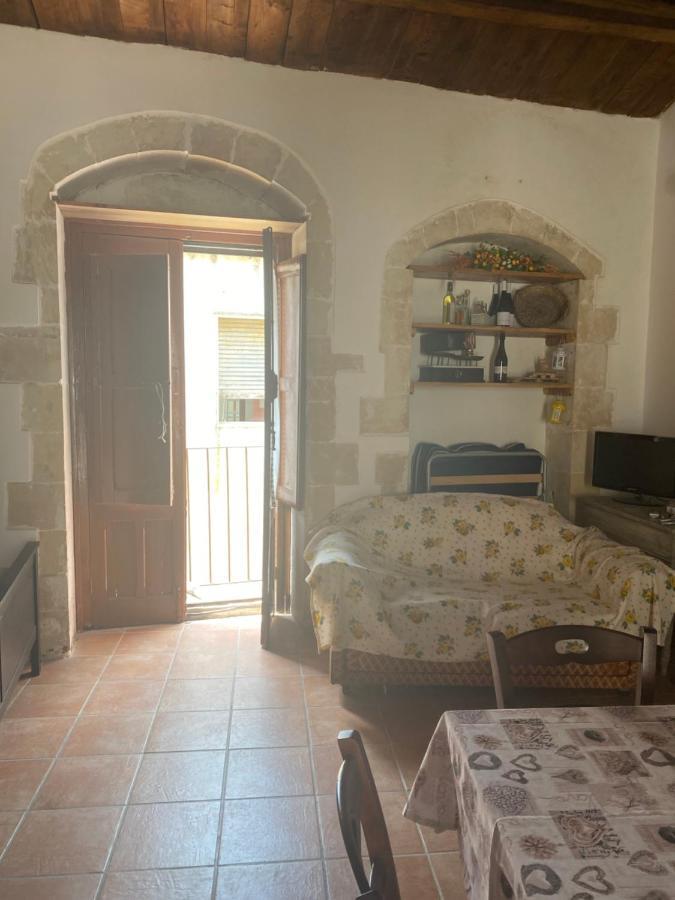 パラッツォーロ・アクレイデ Casa Martinaヴィラ エクステリア 写真