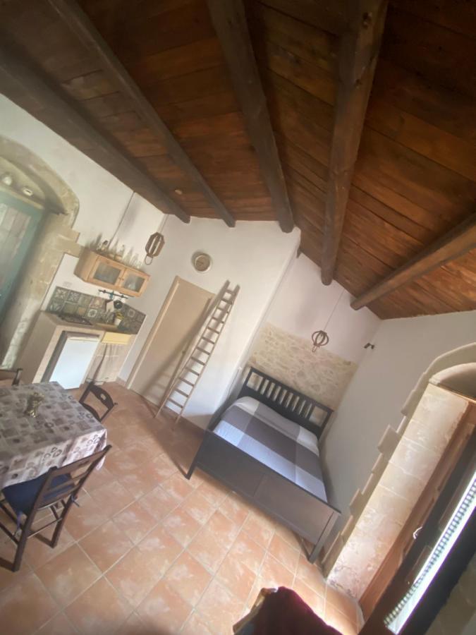 パラッツォーロ・アクレイデ Casa Martinaヴィラ エクステリア 写真