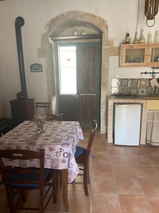 パラッツォーロ・アクレイデ Casa Martinaヴィラ エクステリア 写真