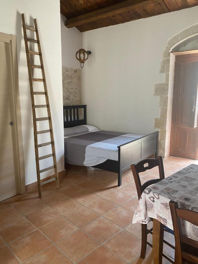 パラッツォーロ・アクレイデ Casa Martinaヴィラ エクステリア 写真