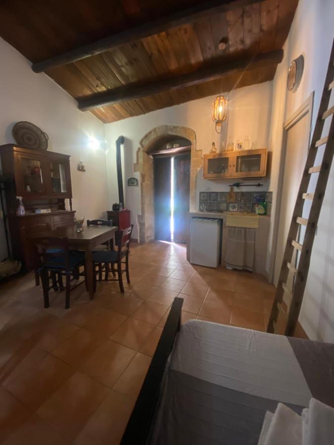 パラッツォーロ・アクレイデ Casa Martinaヴィラ エクステリア 写真
